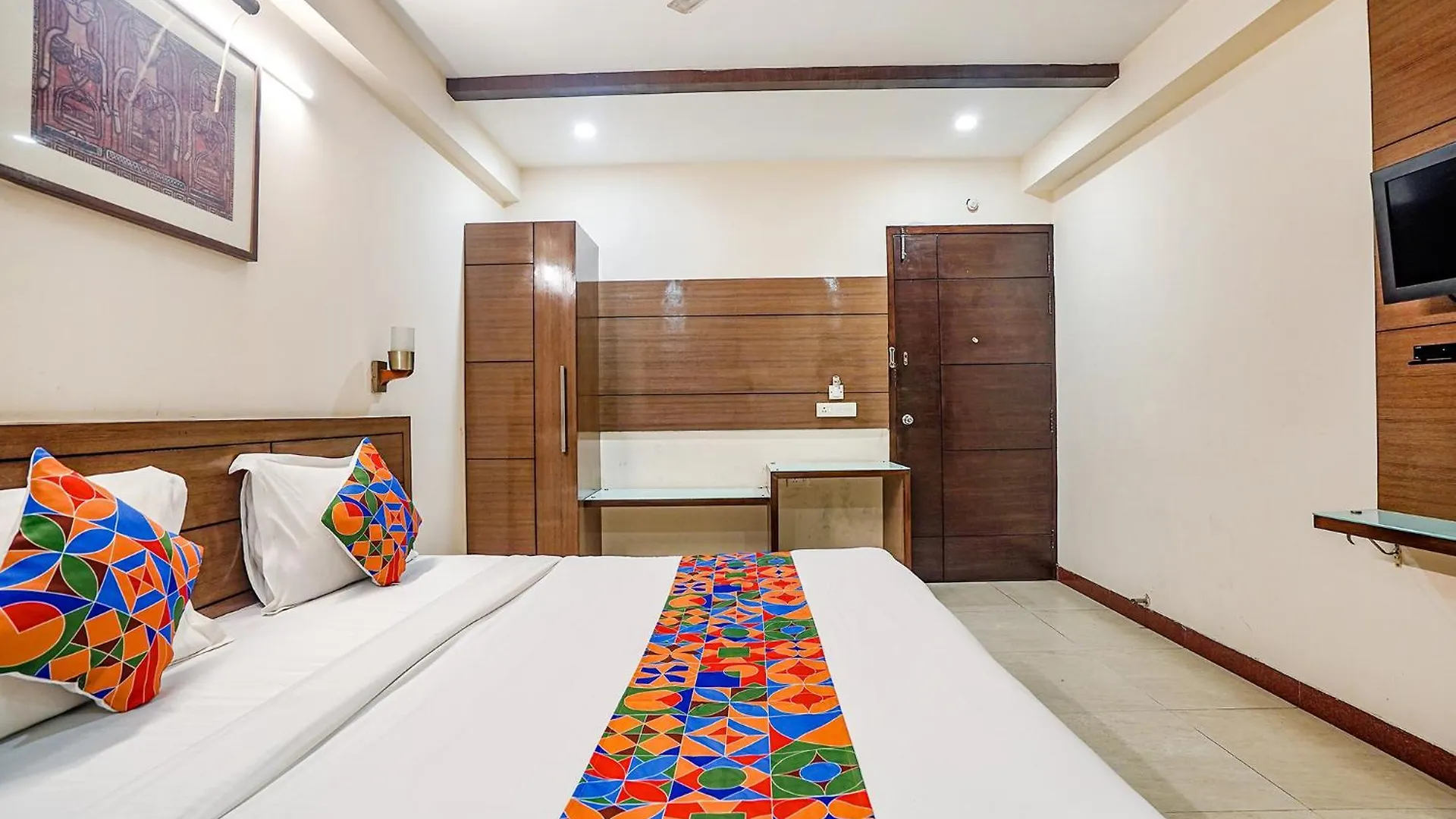 Hotel Fabhotel Amman Agra