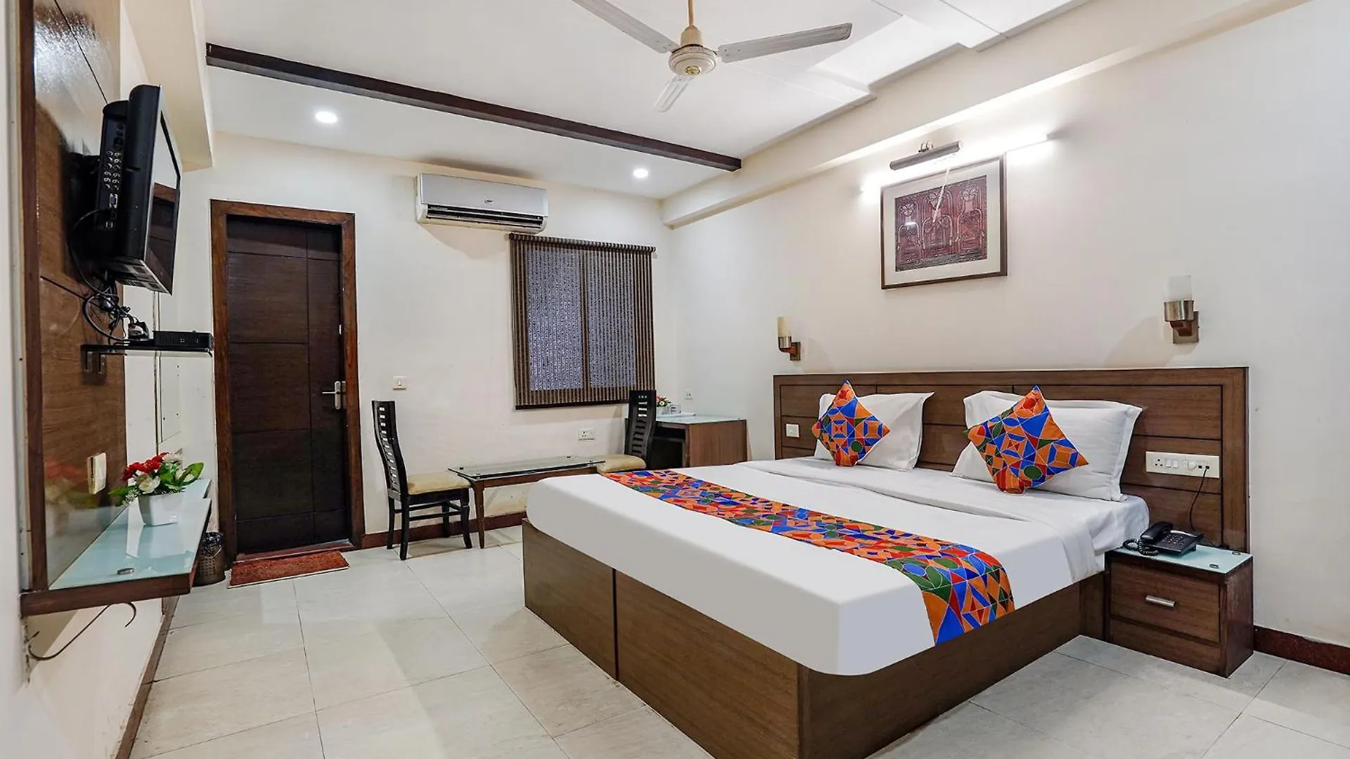 Hotel Fabhotel Amman Agra