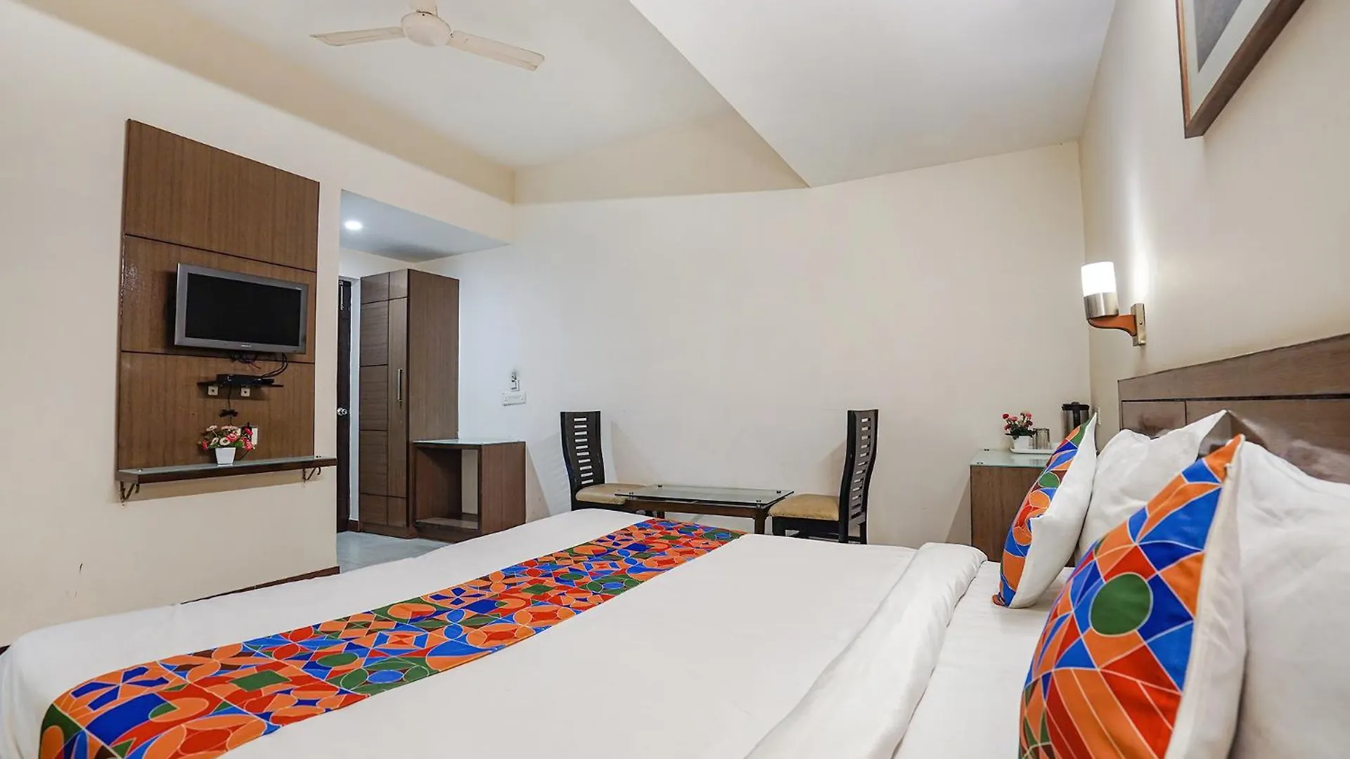 Fabhotel Amman Agra  India