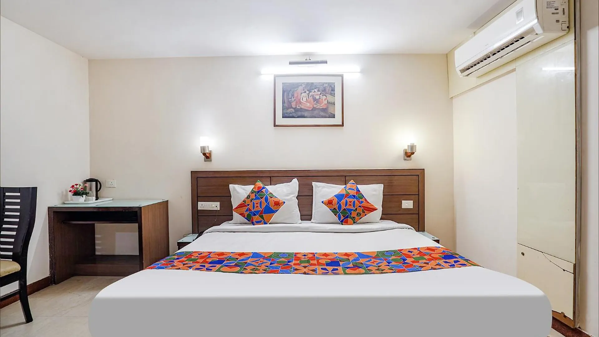 Hotel Fabhotel Amman Agra